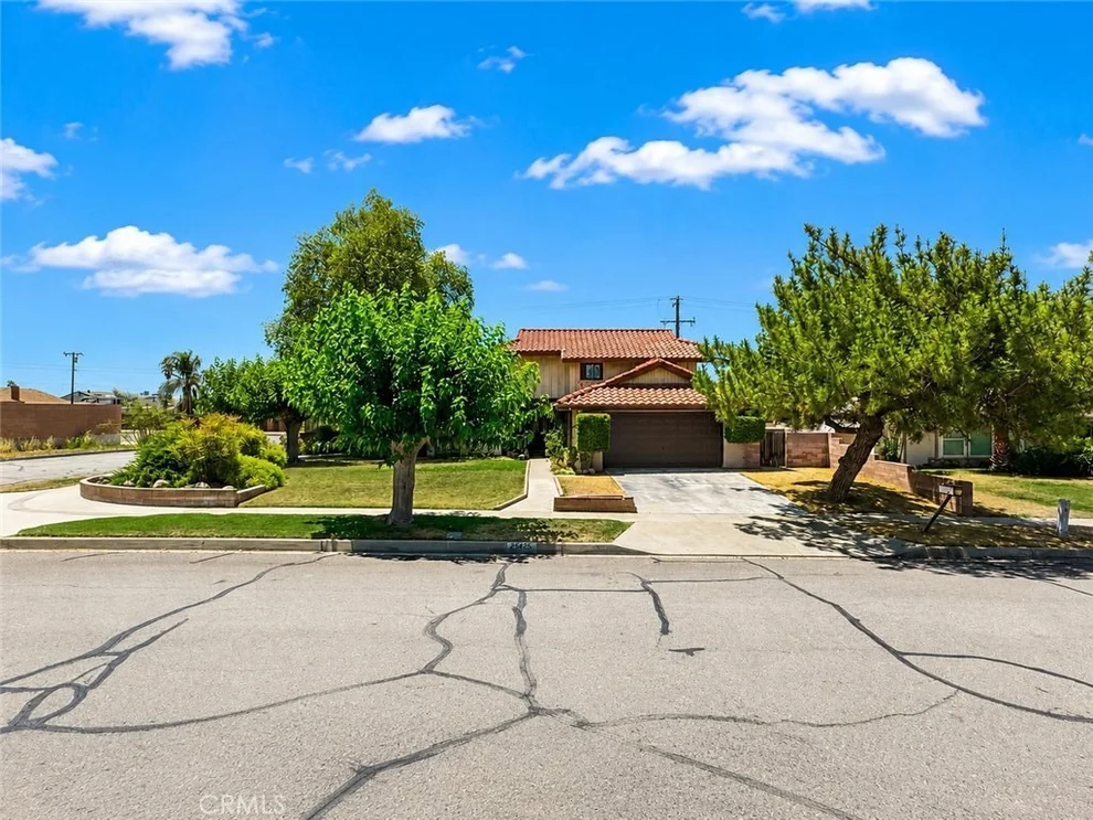 Unit for sale at 25825 Holly Vista Boulevard, San Bernardino, CA 92404