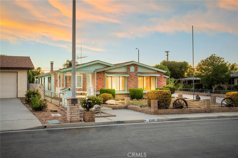 Unit for sale at 25203 W Posey Drive, Hemet, CA 92544
