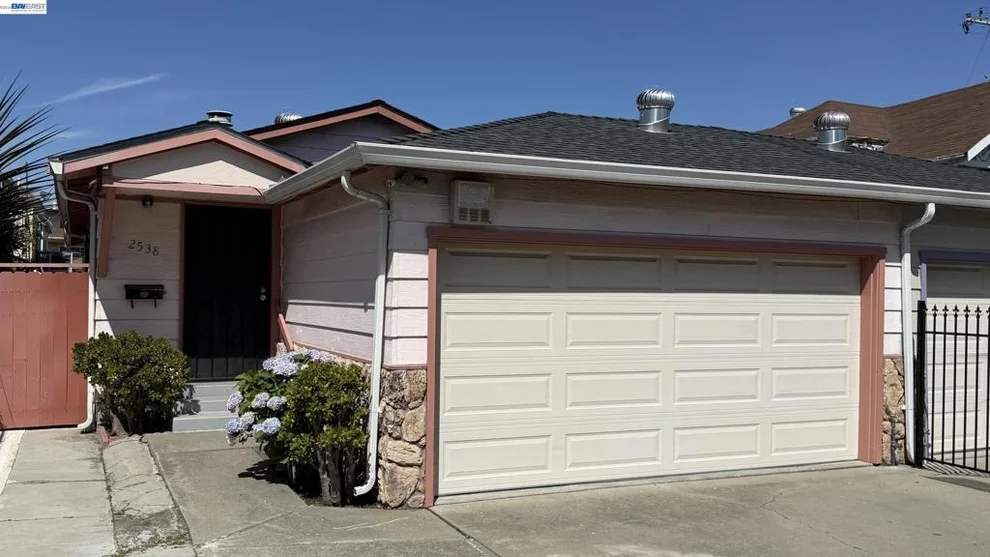 Unit for sale at 2538 E 16Th St, Oakland, CA 94601