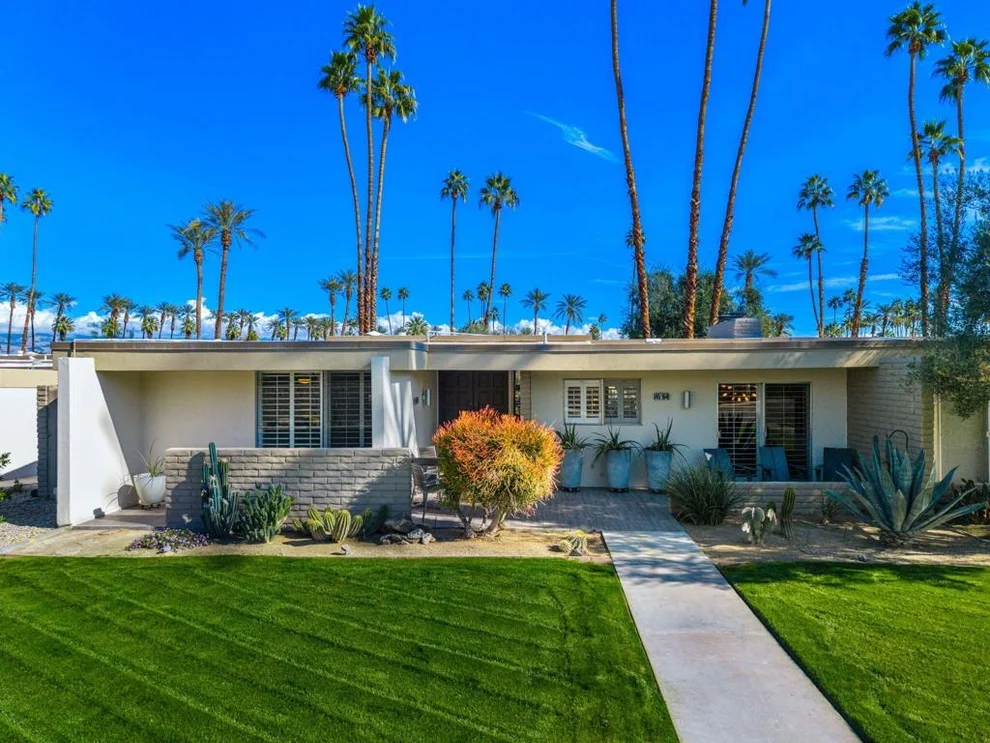 Unit for sale at 45164 Avenida Codorniz, Indian Wells, CA 92210