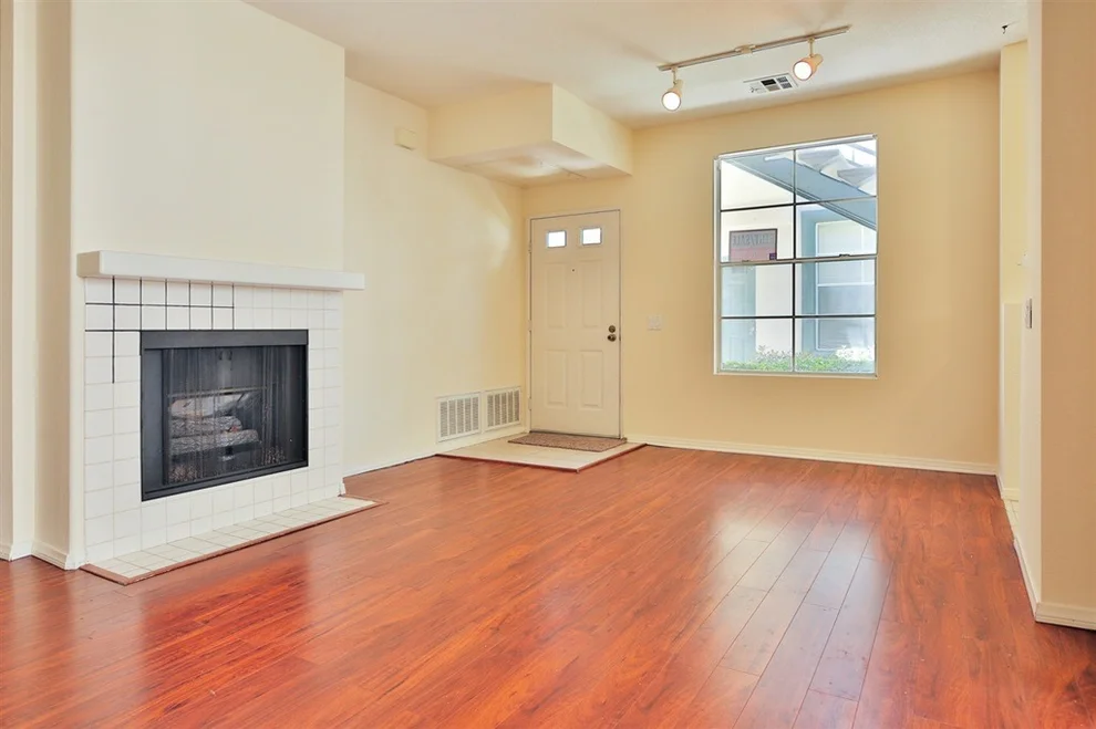 Unit for sale at 10858 Sabre Hill  Dr, San Diego, CA 92128