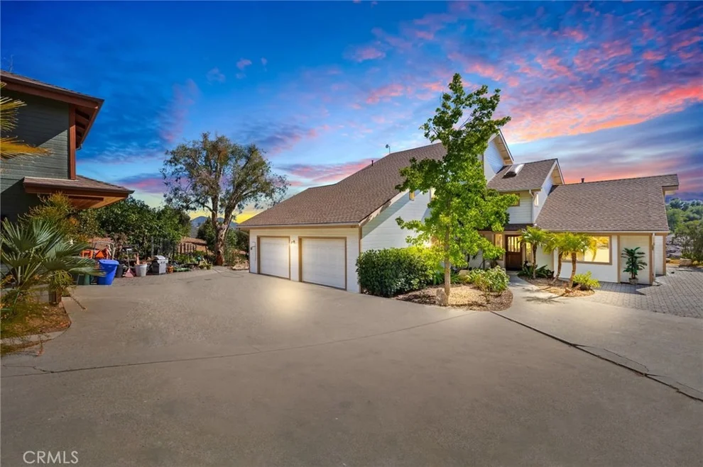 Unit for sale at 1832 Camino Rainbow, Fallbrook, CA 92028