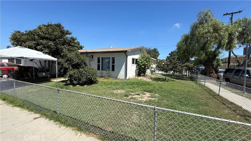 Unit for sale at 2037 W Lincoln, Long Beach, CA 90810