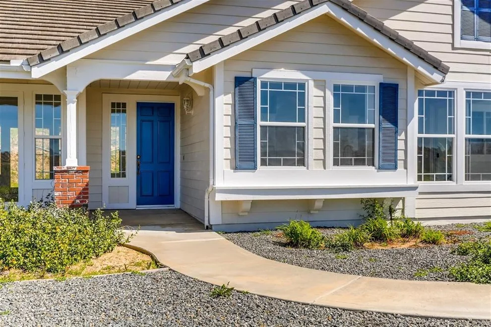 Unit for sale at 2234 Creekview, Fallbrook, CA 92028