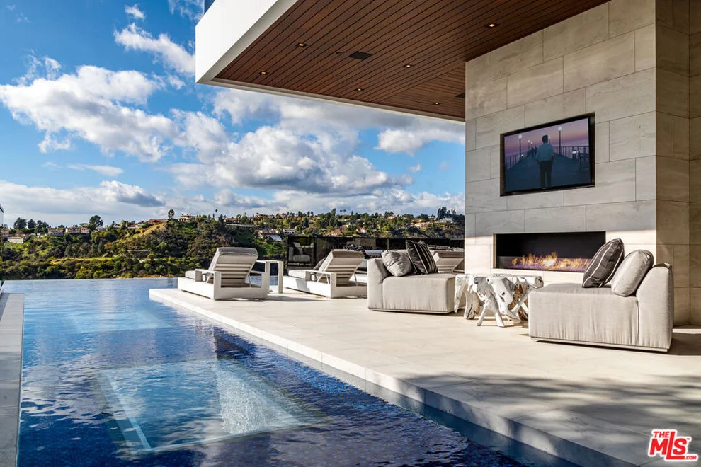 Unit for sale at 1475 Bel Air Road, Los Angeles, CA 90077