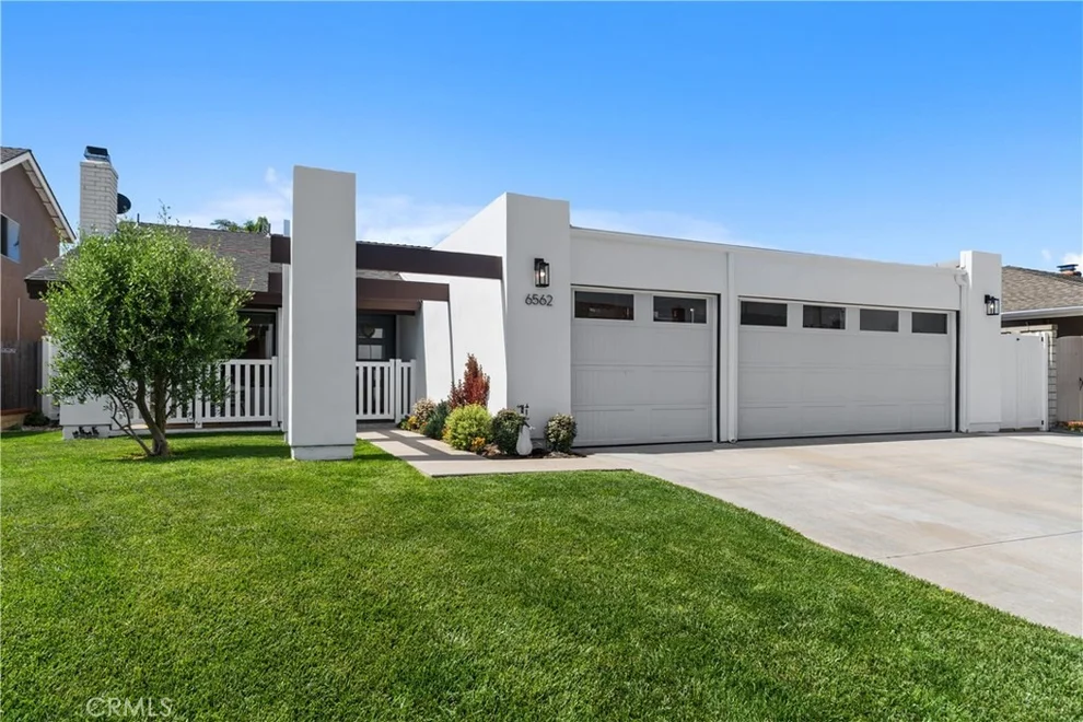 Unit for sale at 6562 Dohrn Circle, Huntington Beach, CA 92647