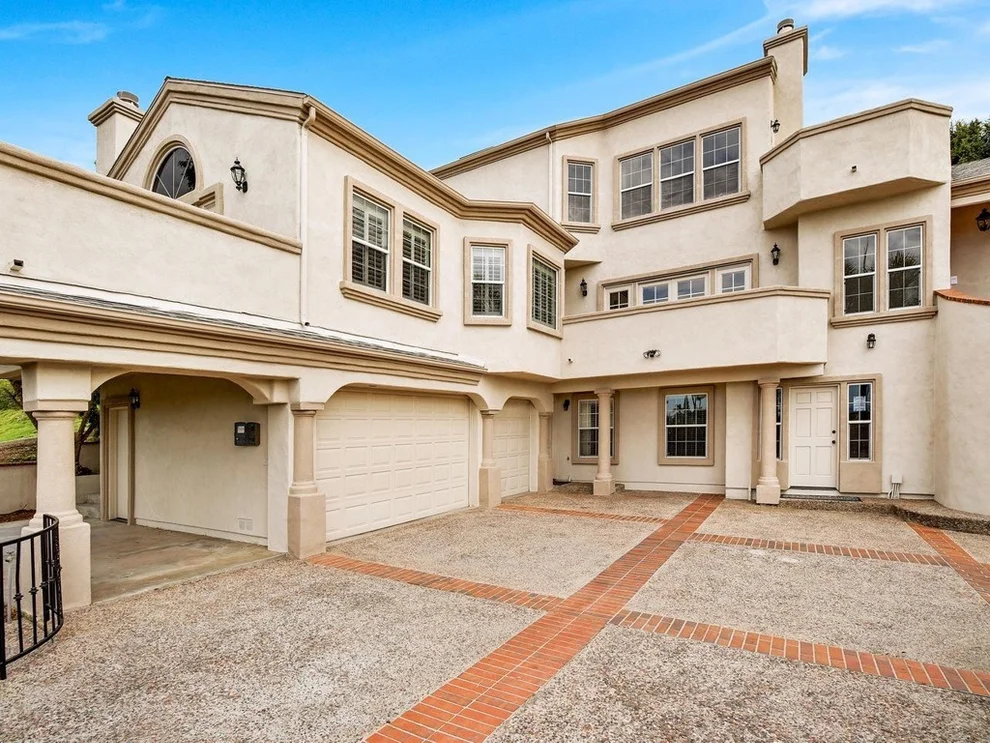 Unit for sale at 1921 Alta Vista Dr, Vista, CA 92084