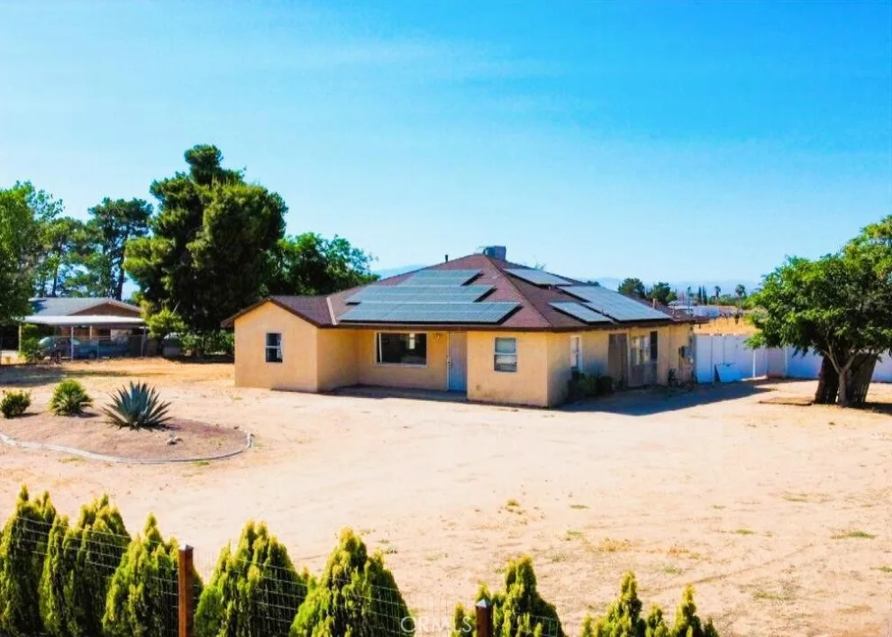Unit for sale at 1641 W Avenue L4, Lancaster, CA 93534