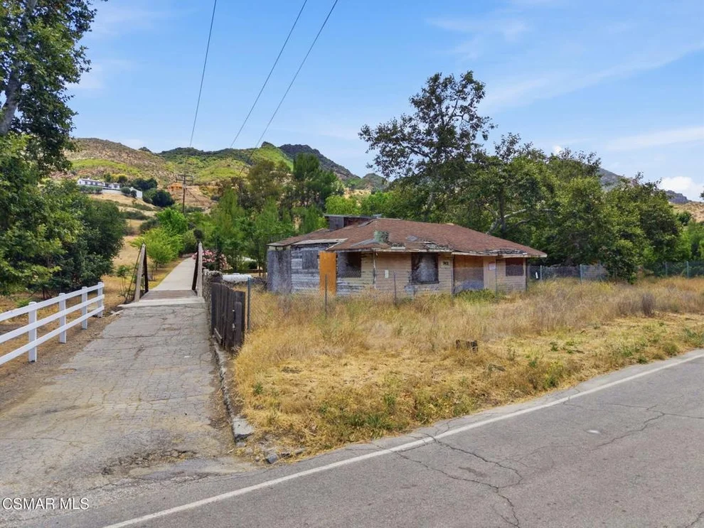 Unit for sale at 31028 Lobo Canyon Road, Agoura Hills, CA 91301