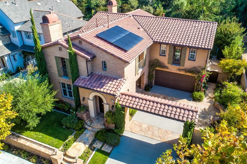 Unit for sale at 4 Basilica Place, Ladera Ranch, CA 92694