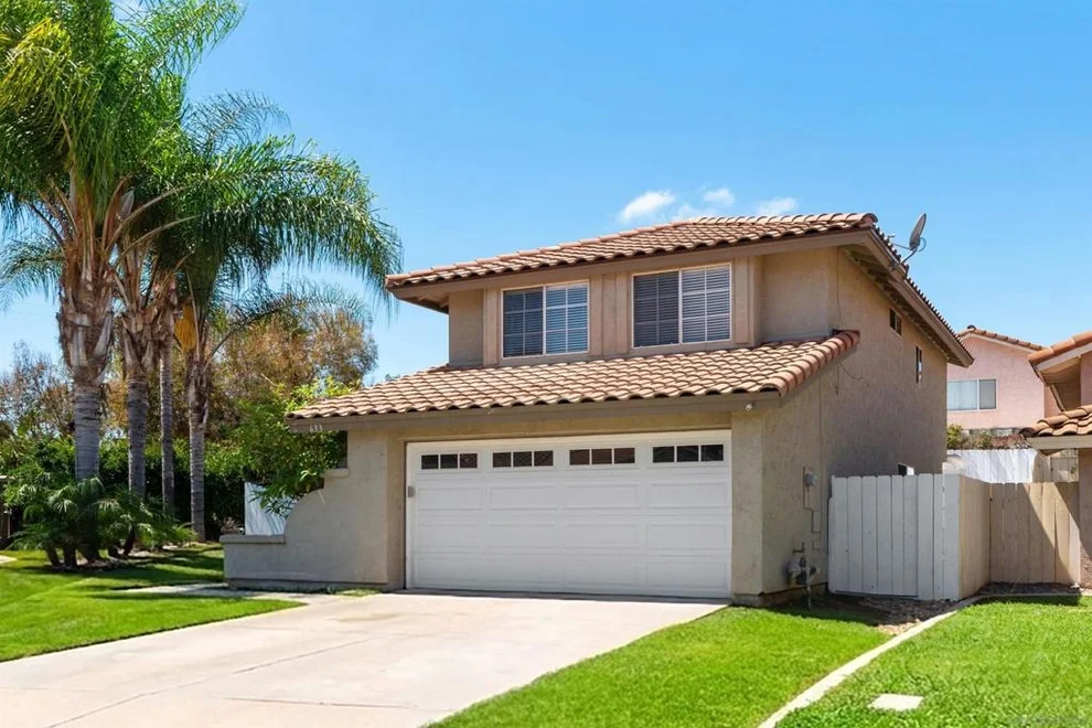 Unit for sale at 633 Thunder Gln, Escondido, CA 92027