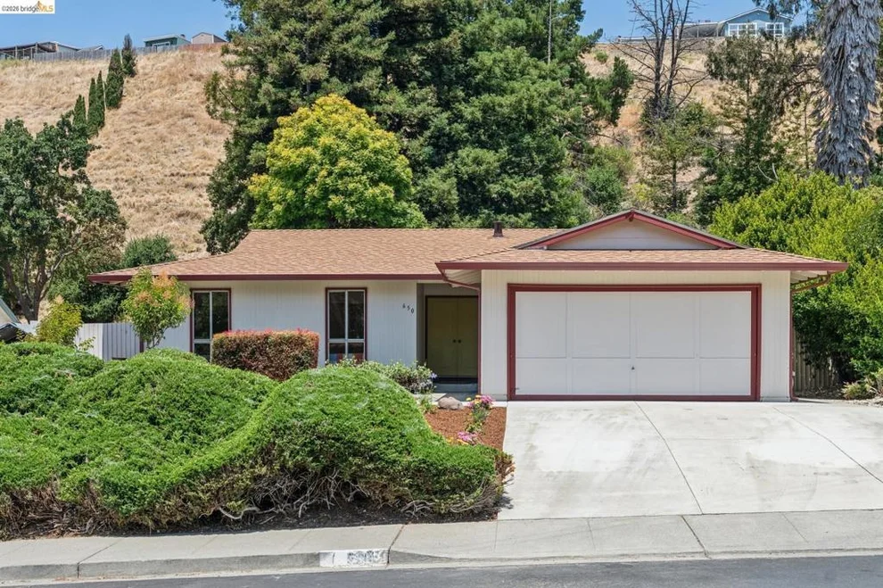 Unit for sale at 650 Marlesta Rd, Pinole, CA 94564-2643