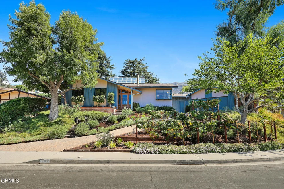 Unit for sale at 3451 Brookhill Street, Glendale, CA 91214