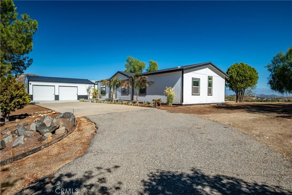 Unit for sale at 33310 Homestead Lane, Wildomar, CA 92595