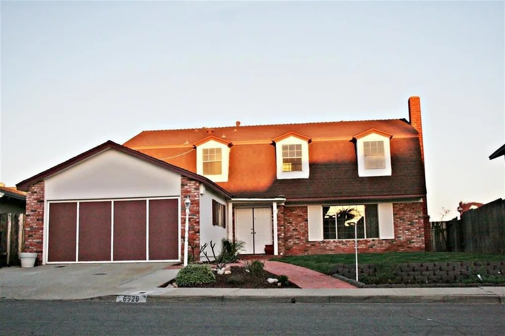 Unit for sale at 6929 Wallsey Drive, San Diego, CA 92119