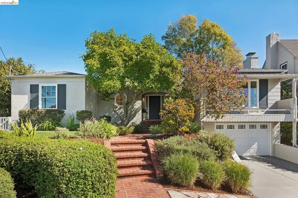Unit for sale at 1908 Melvin Rd, Oakland, CA 94602