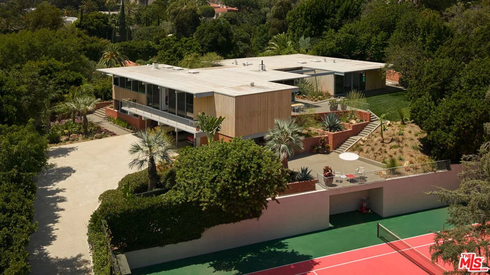 Unit for sale at 1035 Summit Drive, Beverly Hills, CA 90210