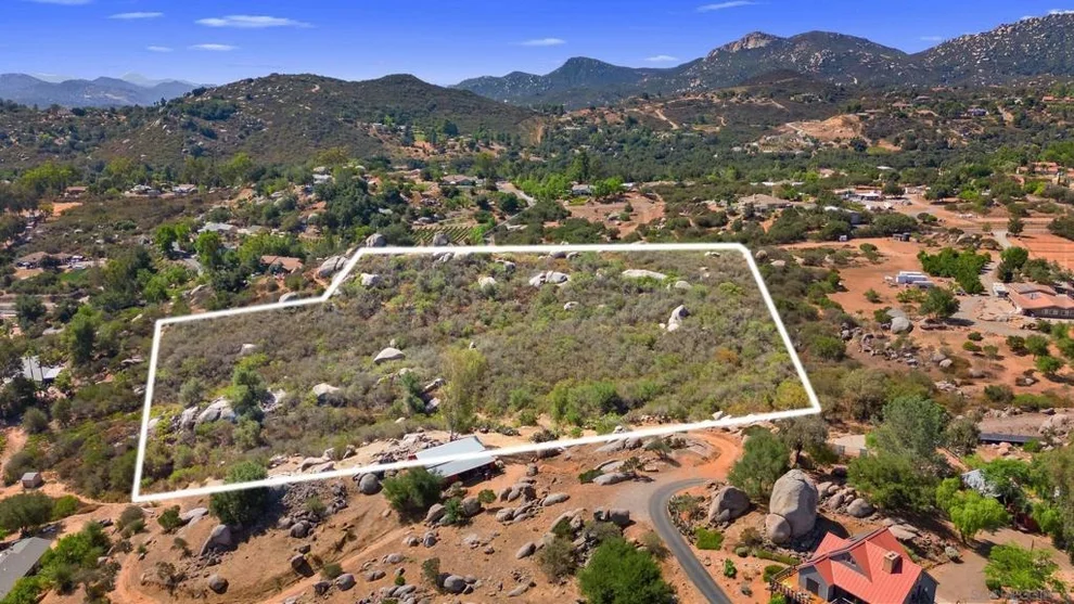 Unit for sale at 2 Chablis Rd, Ramona, CA 92065