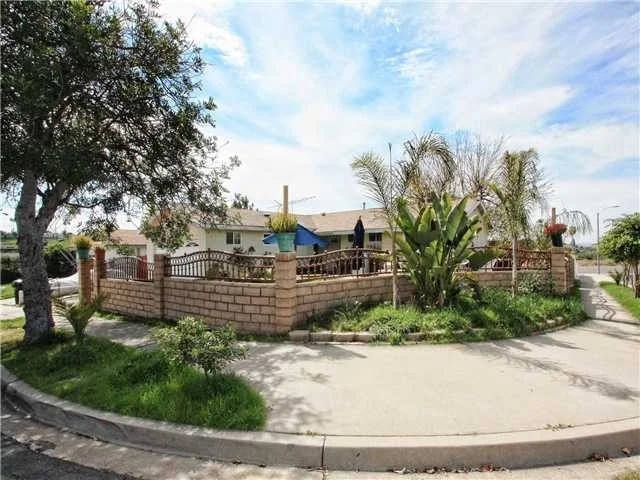 Unit for sale at 662 San Vicente Way, San Diego, CA 92114