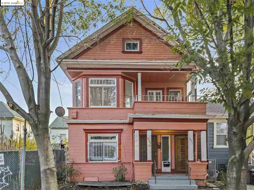 Unit for sale at 663 28TH ST, Oakland, CA 94609