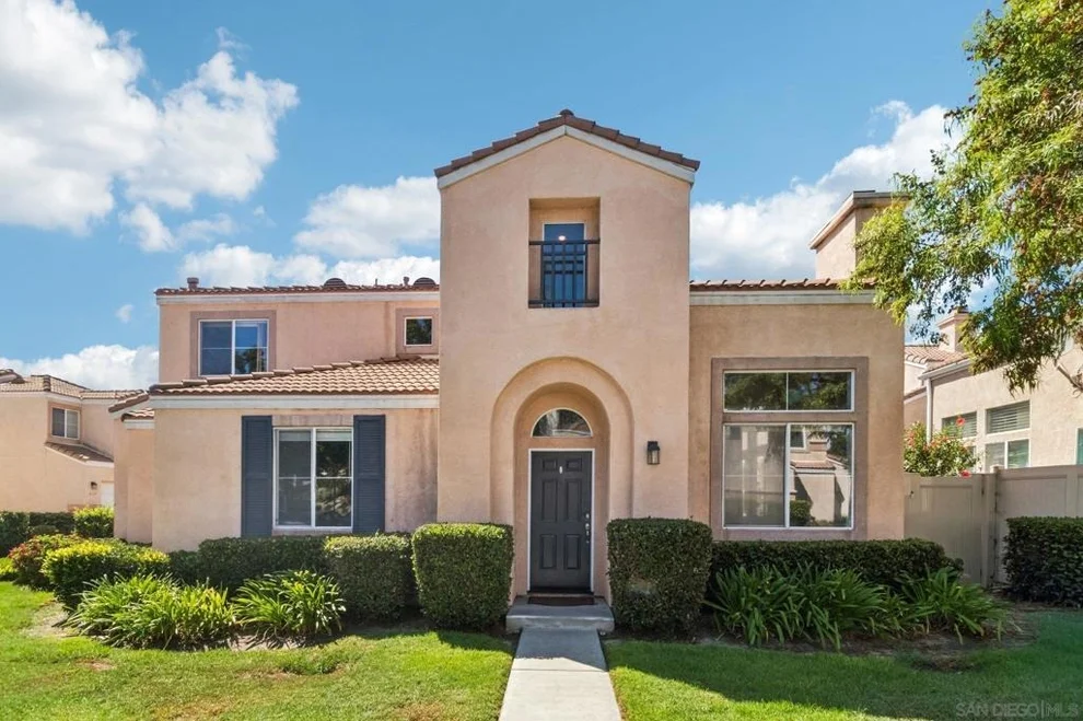 Unit for sale at 829 Caminito Estrella, Chula Vista, CA 91910