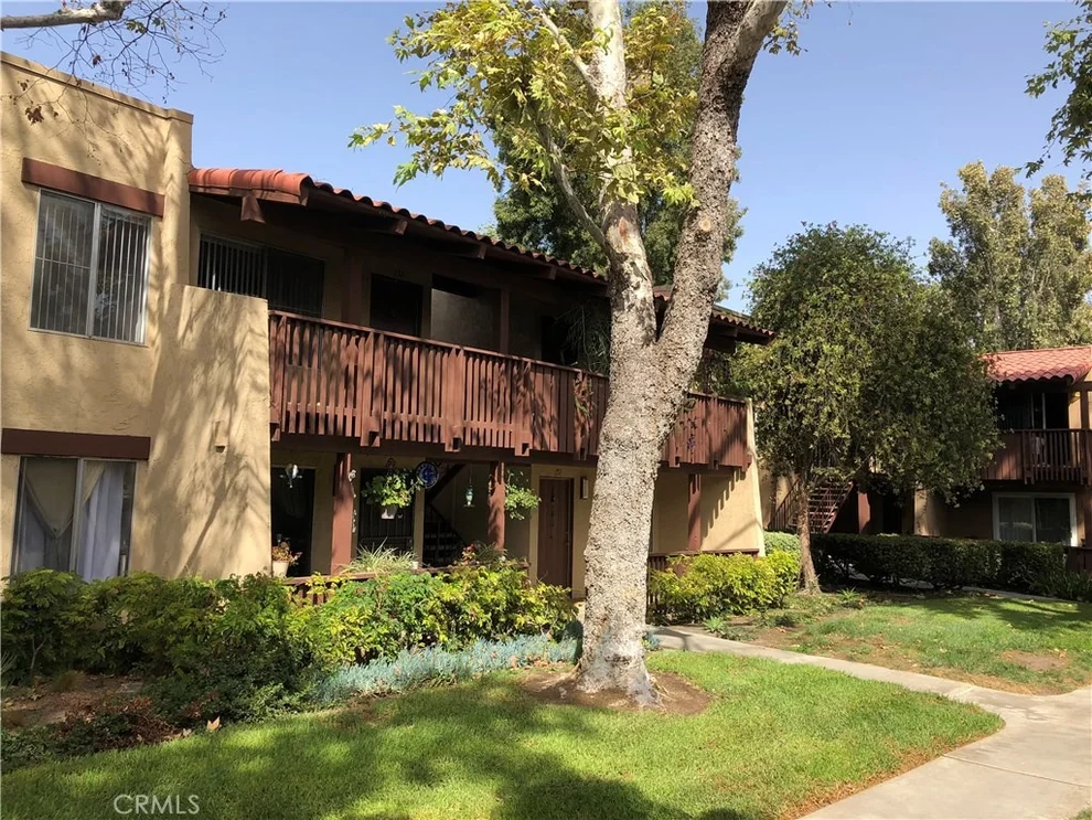 Unit for sale at 1040 W Macarthur Boulevard W, Santa Ana, CA 92707