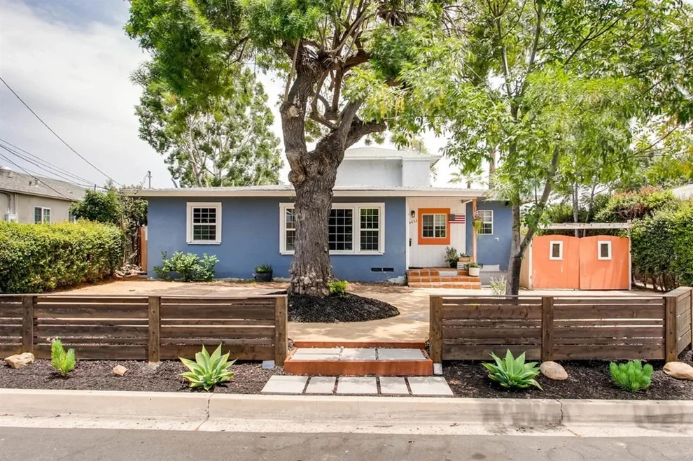 Unit for sale at 4451 Lowell St, La Mesa, CA 91942