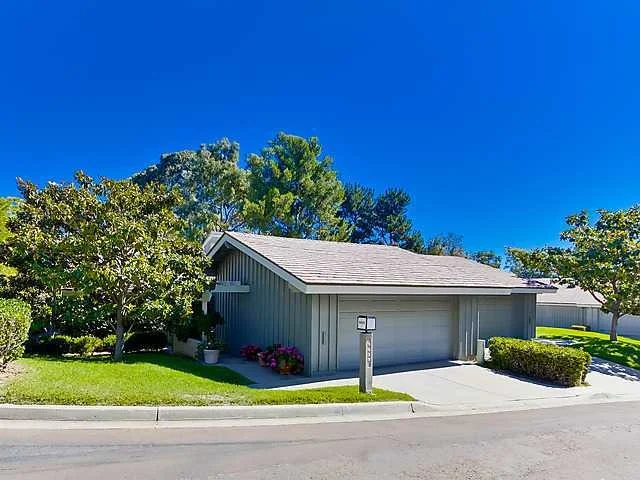 Unit for sale at 5625 Caminito Isla, La Jolla, CA 92037