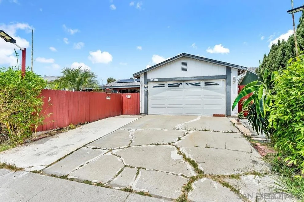 Unit for sale at 8580 Gold Coast Dr, San Diego, CA 92126
