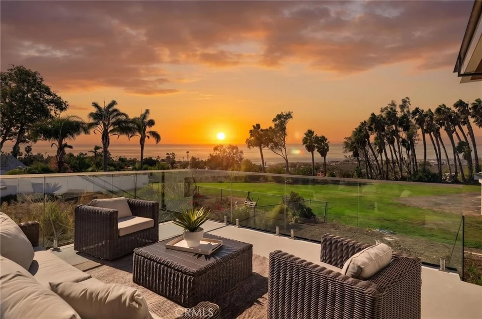 Unit for sale at 187 Avenida La Cuesta, San Clemente, CA 92672
