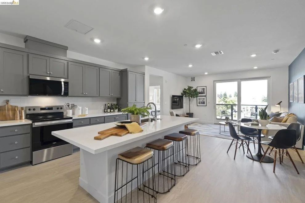 Unit for sale at 500 Somi CT, Hayward, CA 94544