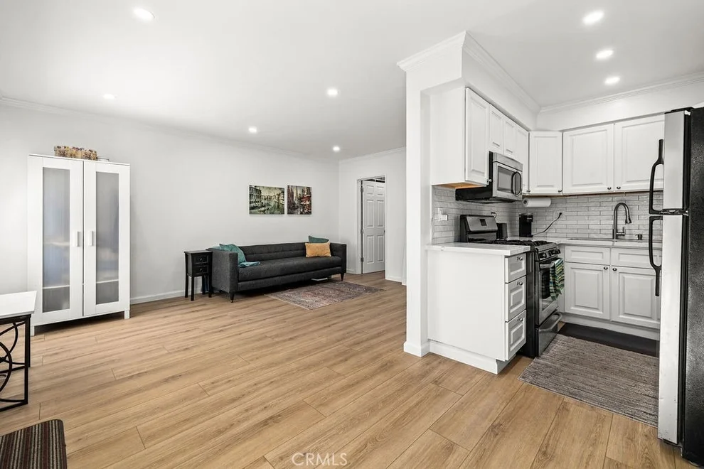 Unit for sale at 5050 Linden Ave., Long Beach, CA 90805