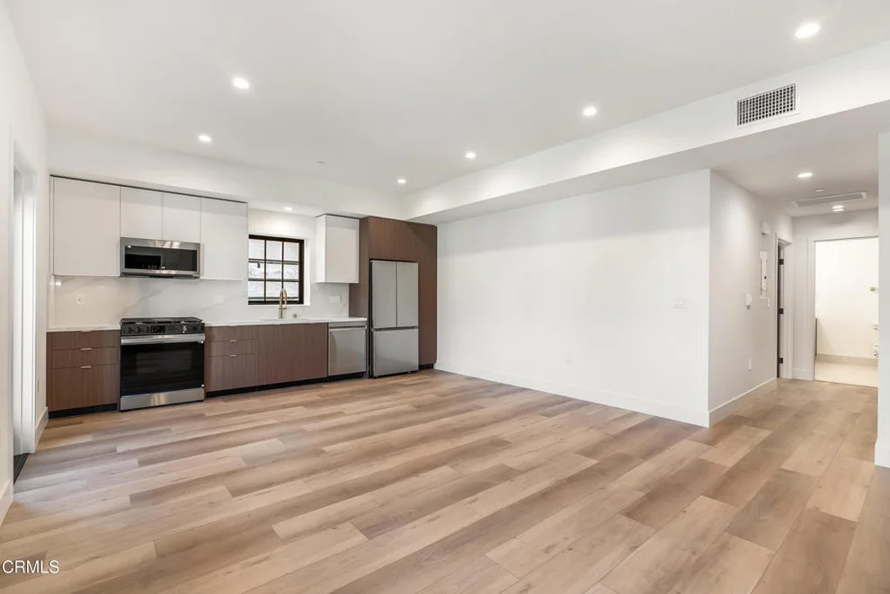 Unit for sale at 139 S Oak Knoll Avenue, Pasadena, CA 91101