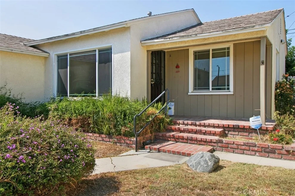 Unit for sale at 3129 Yearling Street, Lakewood, CA 90712