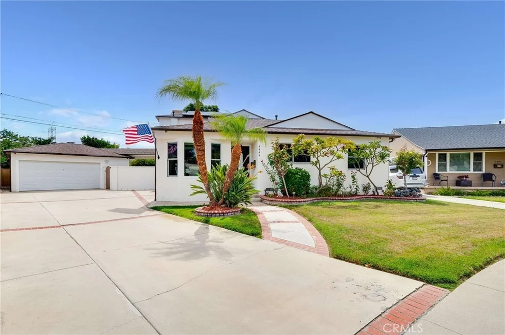 Unit for sale at 4444 Paula, Lakewood, CA 90713