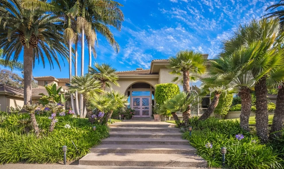 Unit for sale at 16839 Circa Del Sur, Rancho Santa Fe, CA 92067