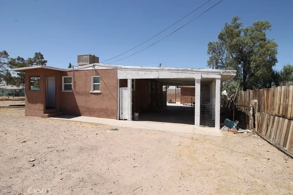 Unit for sale at 35421 Mojave, Daggett, CA 92327
