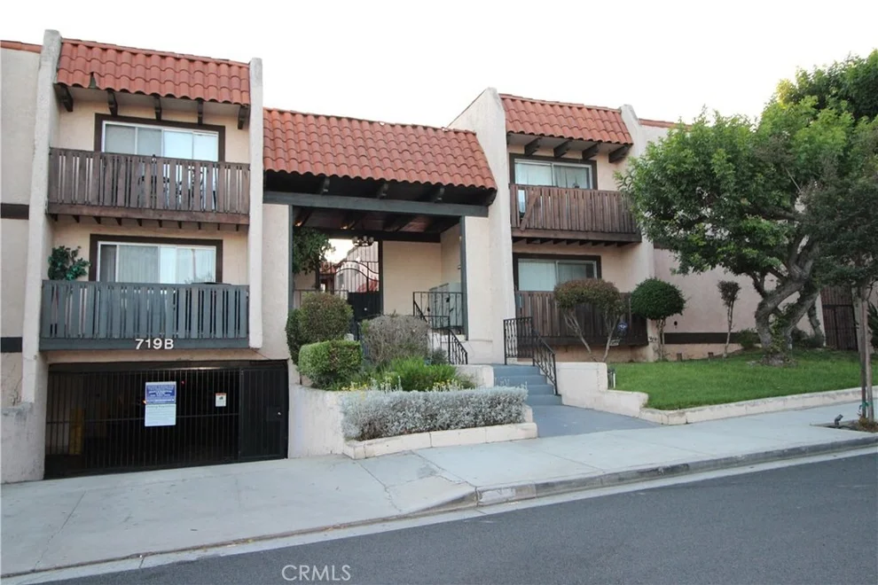 Unit for sale at 719 N Eucalyptus Avenue, Inglewood, CA 90302