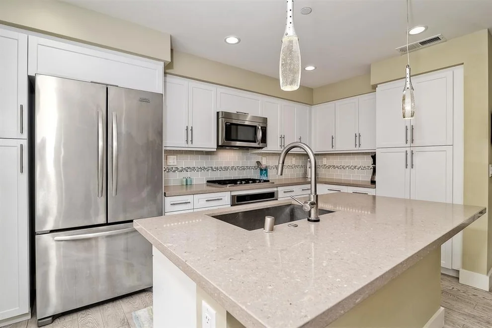 Unit for sale at 1630 Fairlead Ave, Carlsbad, CA 92011