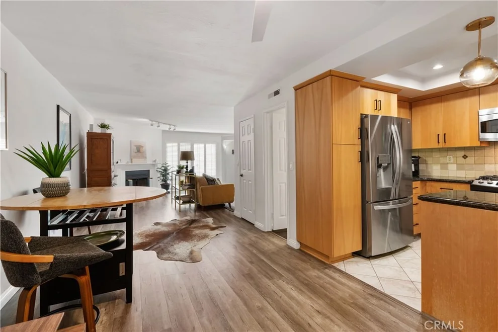Unit for sale at 2601 E 19th, Signal Hill, CA 90755
