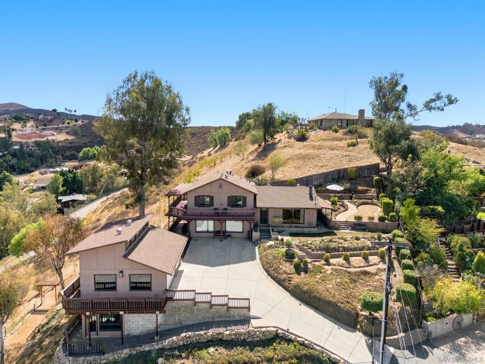 Unit for sale at 12886 Castle Court Drive, Lakeside, CA 92040