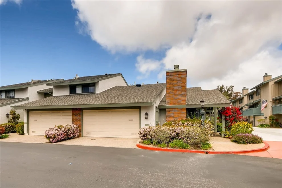 Unit for sale at 3228 Caminito Ameca, La Jolla, CA 92037