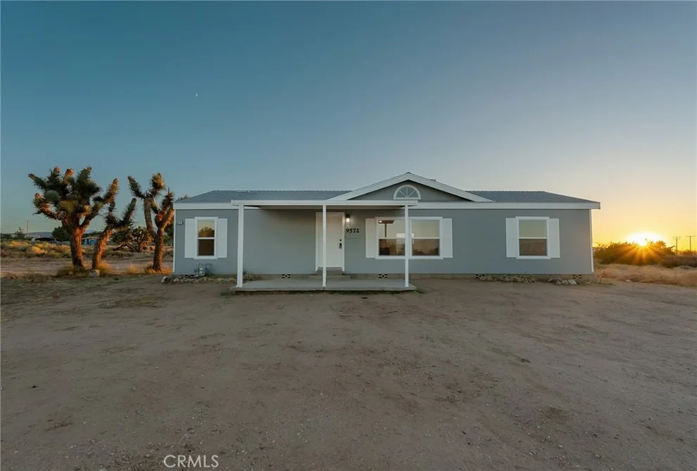 Unit for sale at 9572 Smith Road, Phelan, CA 92371