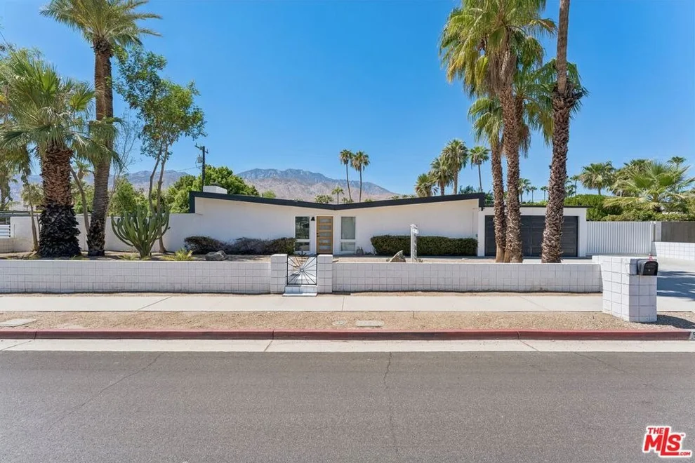 Unit for sale at 547 N Farrell Drive, Palm Springs, CA 92262