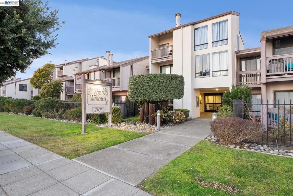 Unit for sale at 2101 Shoreline Dr, Alameda, CA 94501