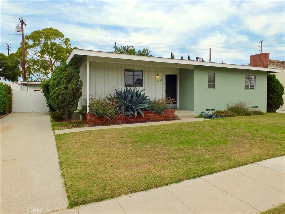 Unit for sale at 6135 E 23rd Street, Long Beach, CA 90815