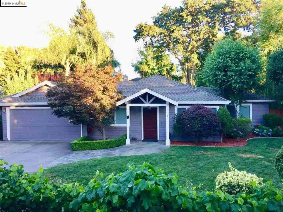 Unit for sale at 11 Sierra Ln, Walnut Creek, CA 94596
