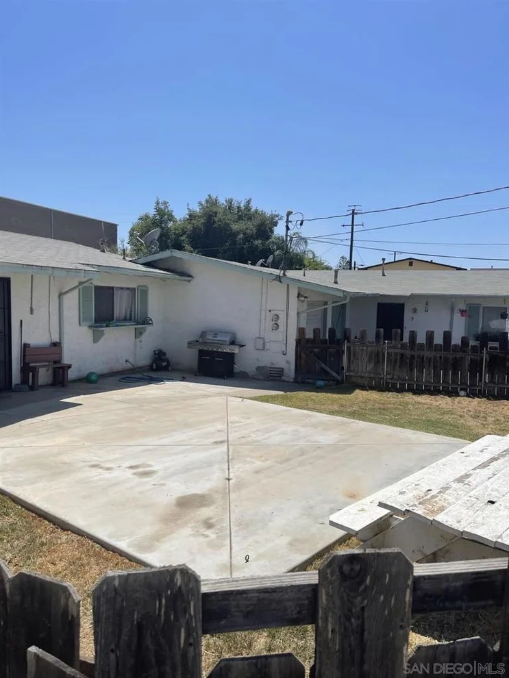 Unit for sale at 12905 12907 Beechtree st., Lakeside, CA 92040