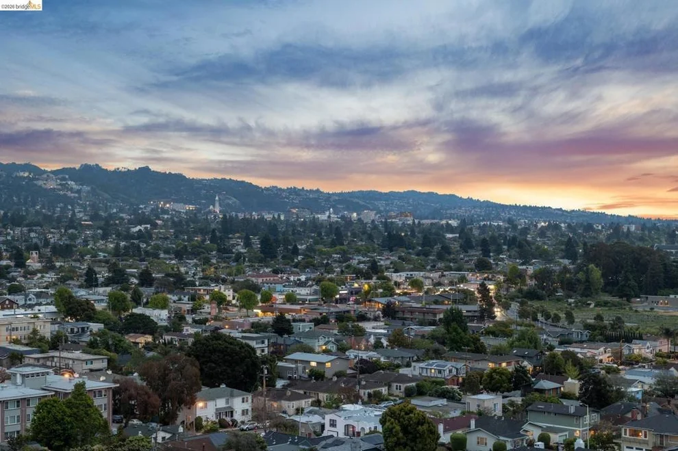 Unit for sale at 862 Hillside Ave, Albany, CA 94706