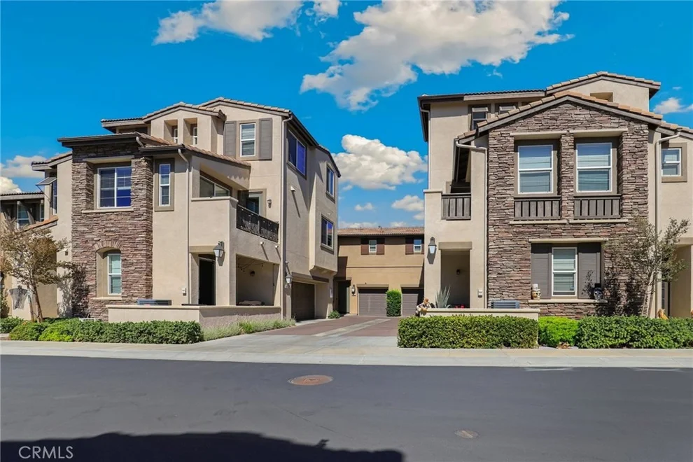 Unit for sale at 31872 Calle Luz, Temecula, CA 92592